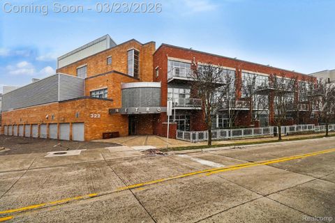 322 E Harrison Avenue Royal Oak Charter Township MI 48067