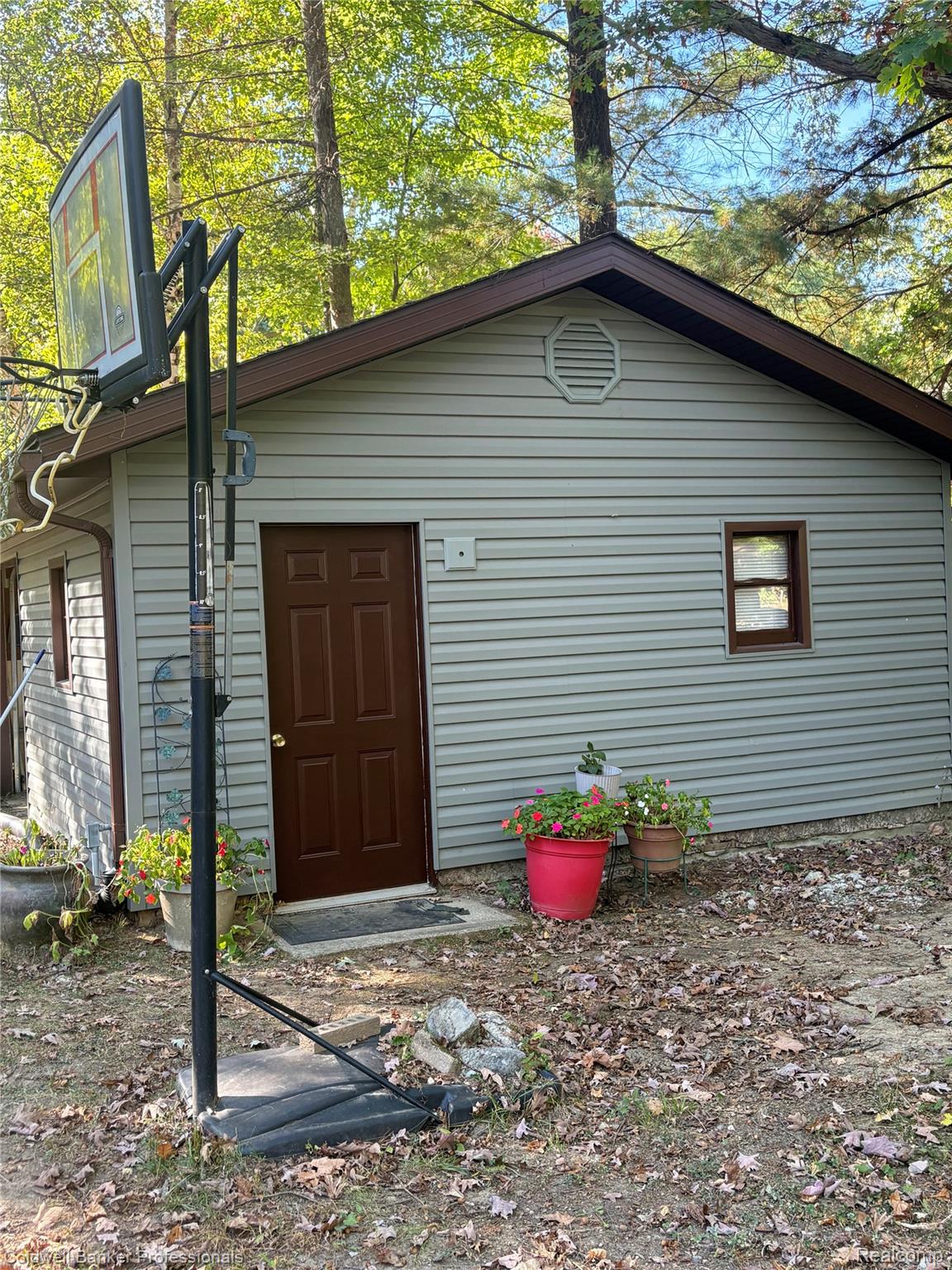 4049 Slattery Road