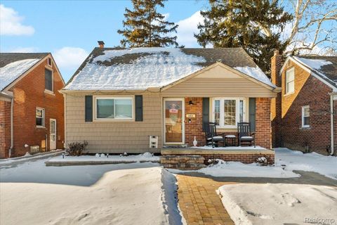 10036 Ruth Avenue Allen Park City MI 48101