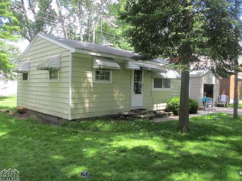 Photo of 932 Liberty Street, Algonac City, MI 48001 (MLS # 58050210889)