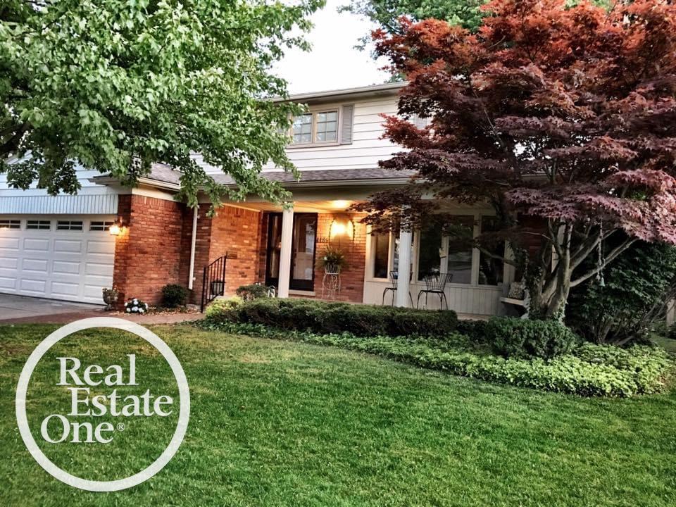 1189 Hollywood Avenue