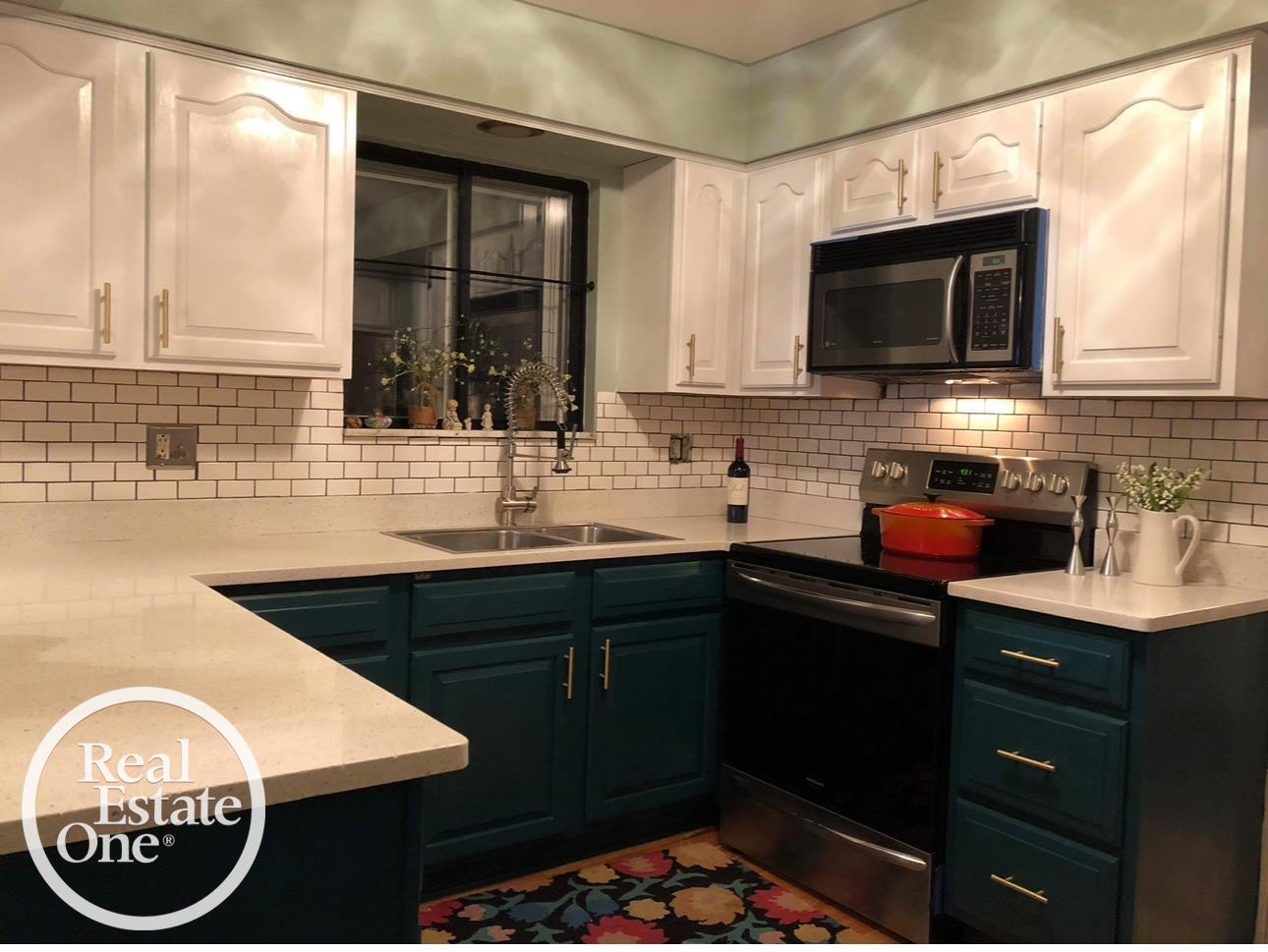 1189 Hollywood Avenue