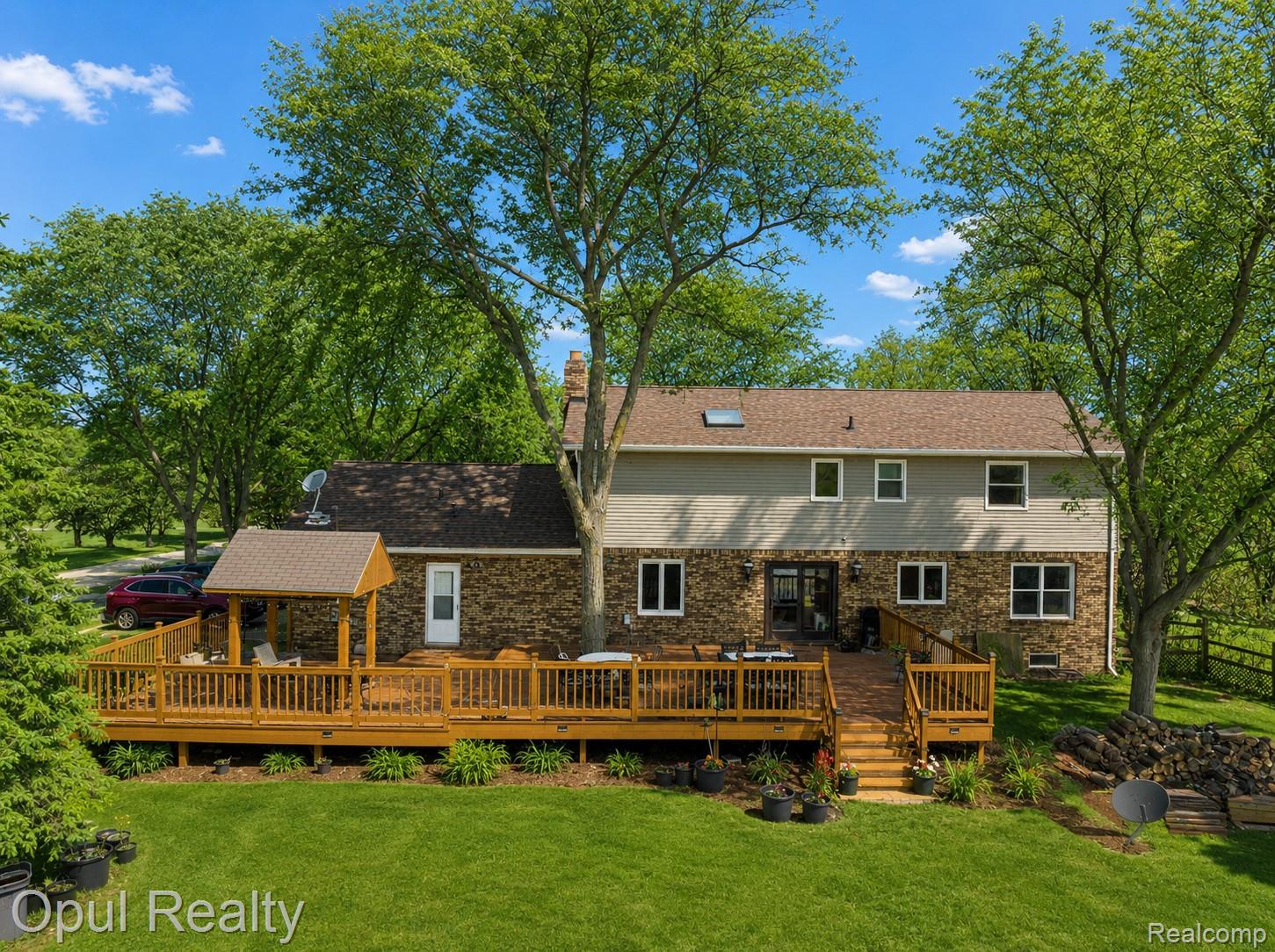 8855 Gross Road