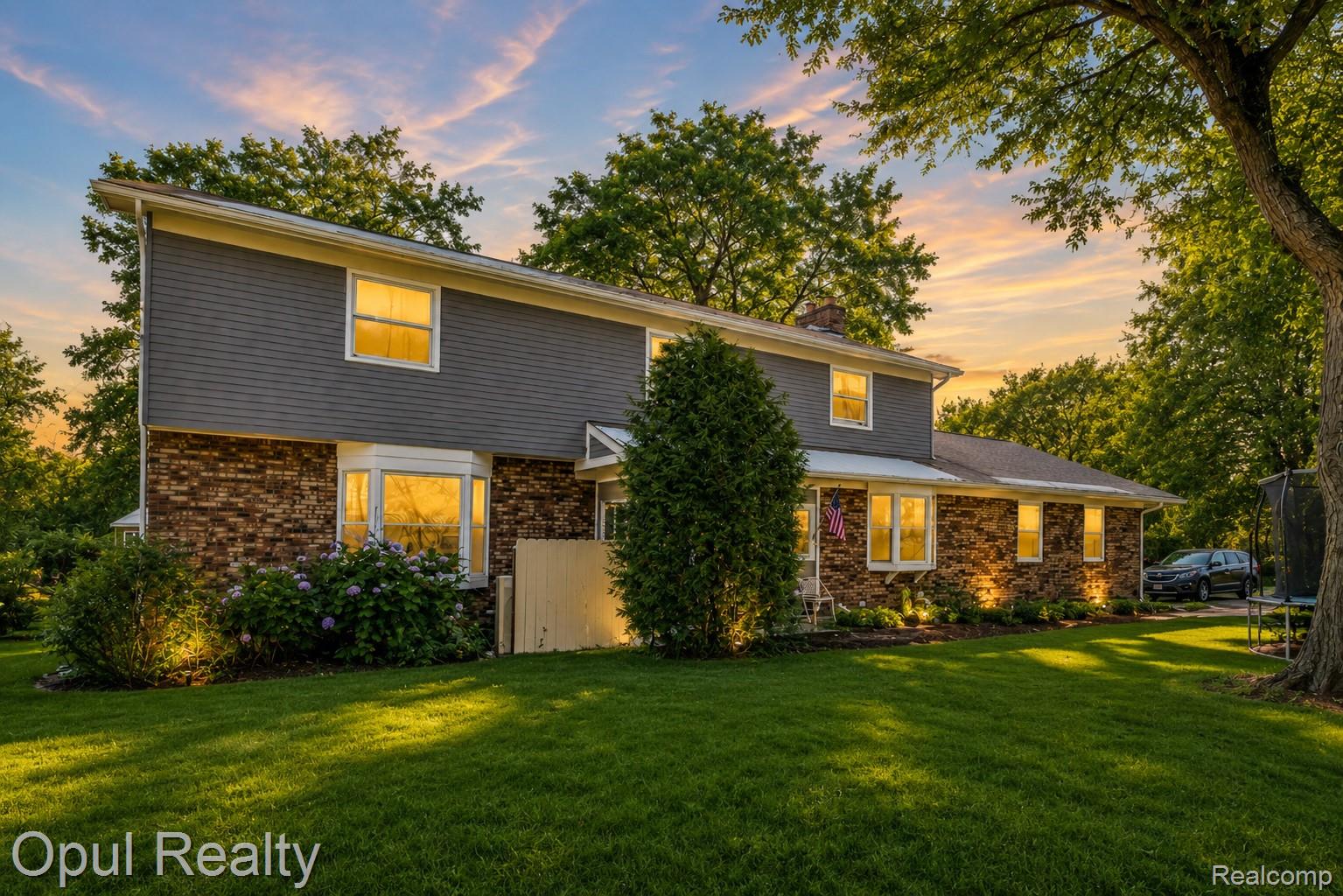 8855 Gross Road