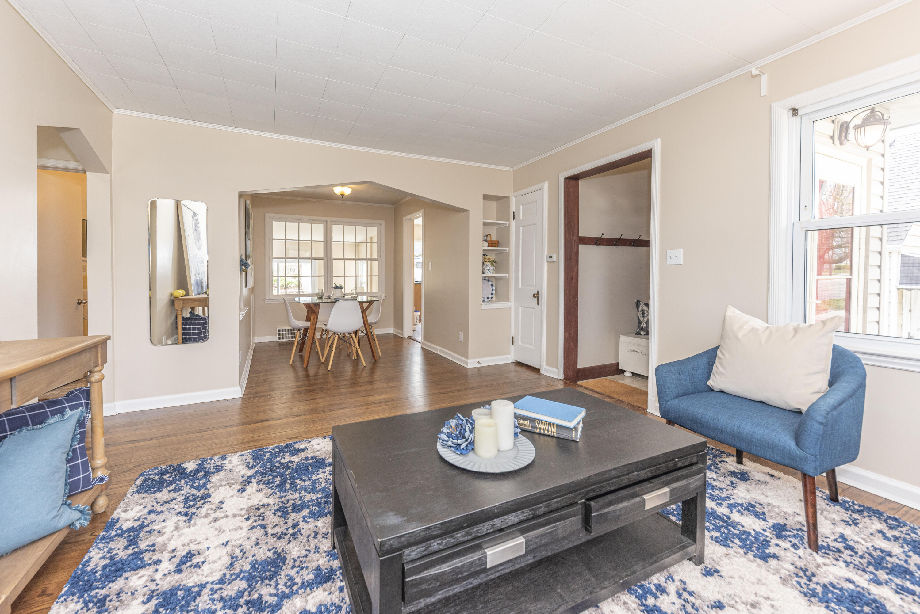 1215 Prescott Avenue