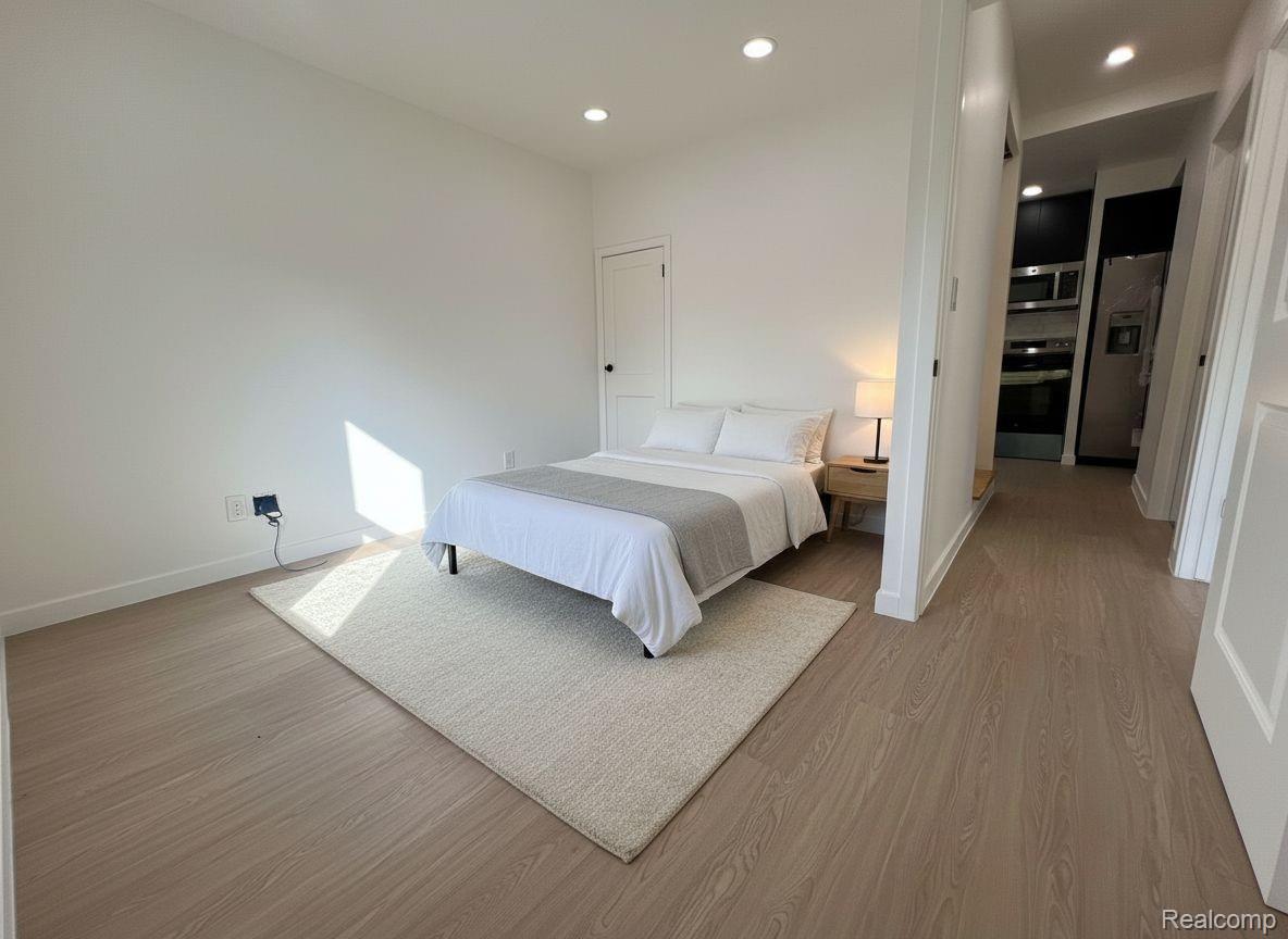 600 E Oakridge Street