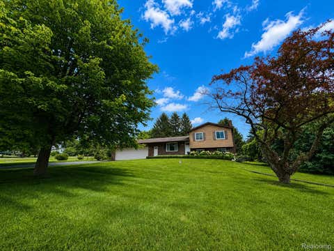 Photo of 977 Mary Drive, Lapeer Township, MI 48446 (MLS # 20261048167)