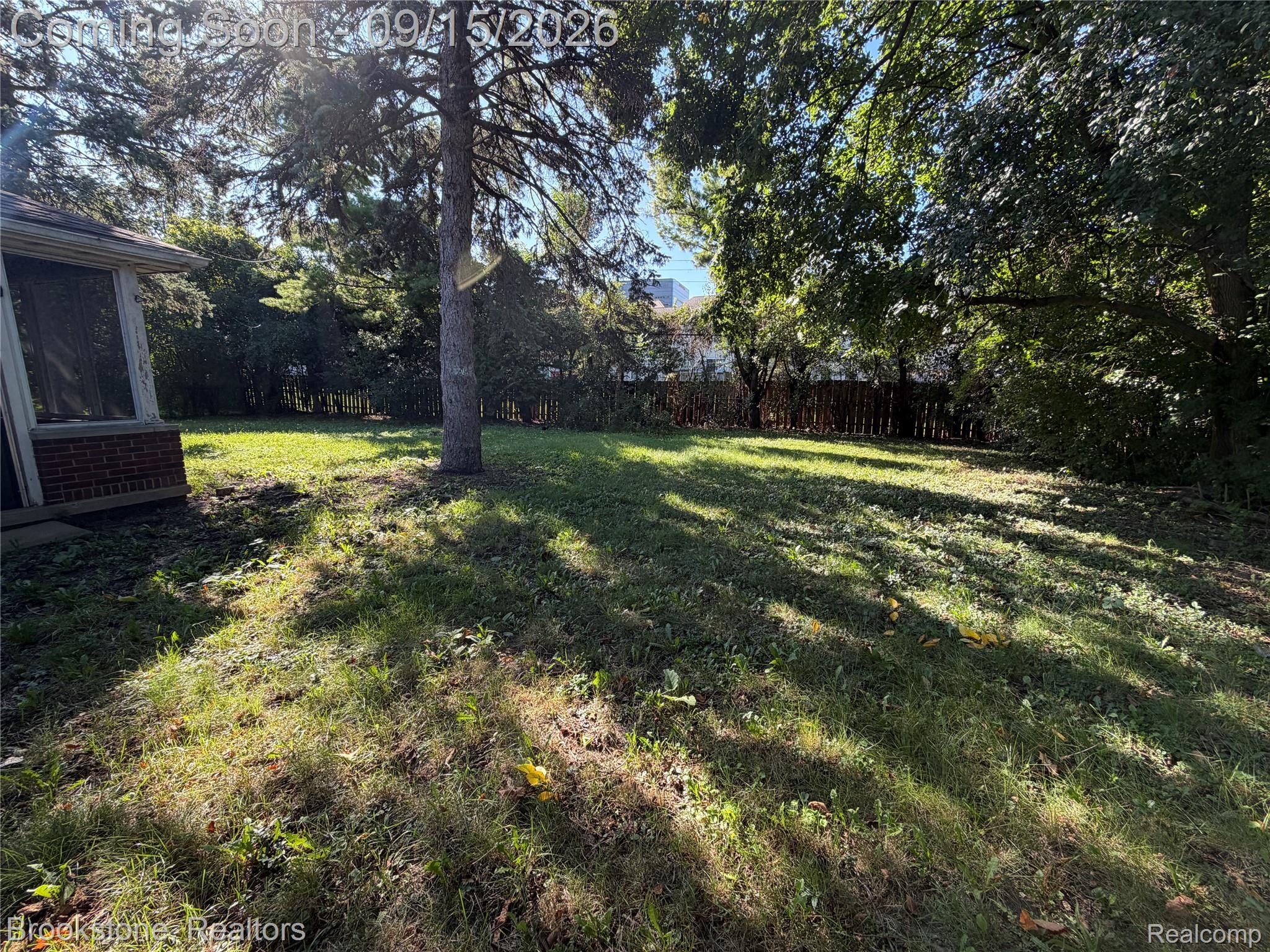 17889 BONSTELLE Avenue