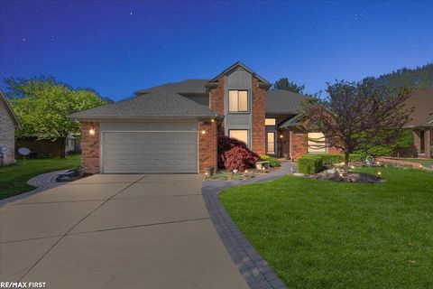 14963 Park View Court Sterling Heights City Macomb MI 48313