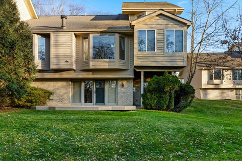 8040 Pepperwood Drive 4 Grand Blanc Charter Township MI 48439