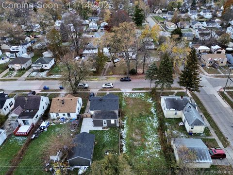 14217 Marshall Avenue Warren City MI 48089