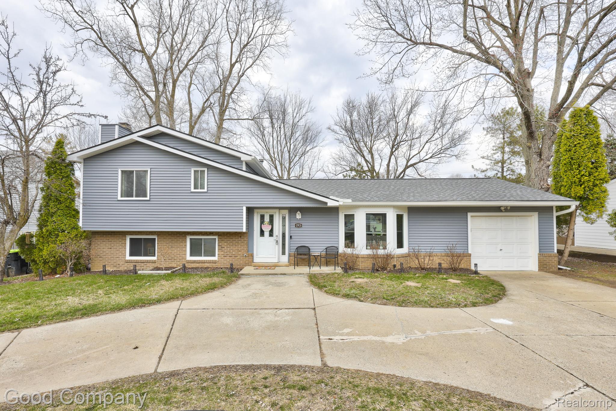 193 Linhart Street