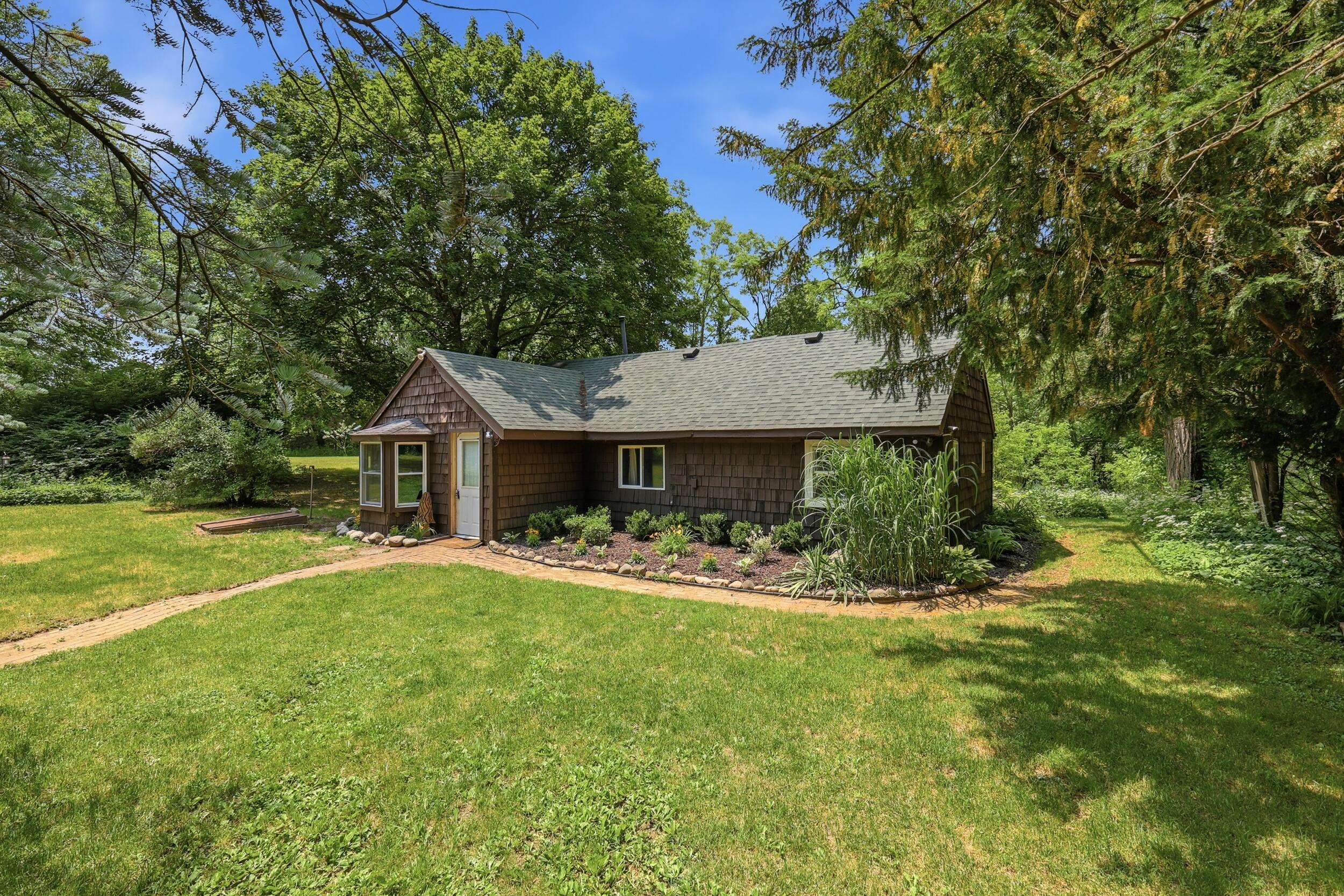 1497 W Dowling Road