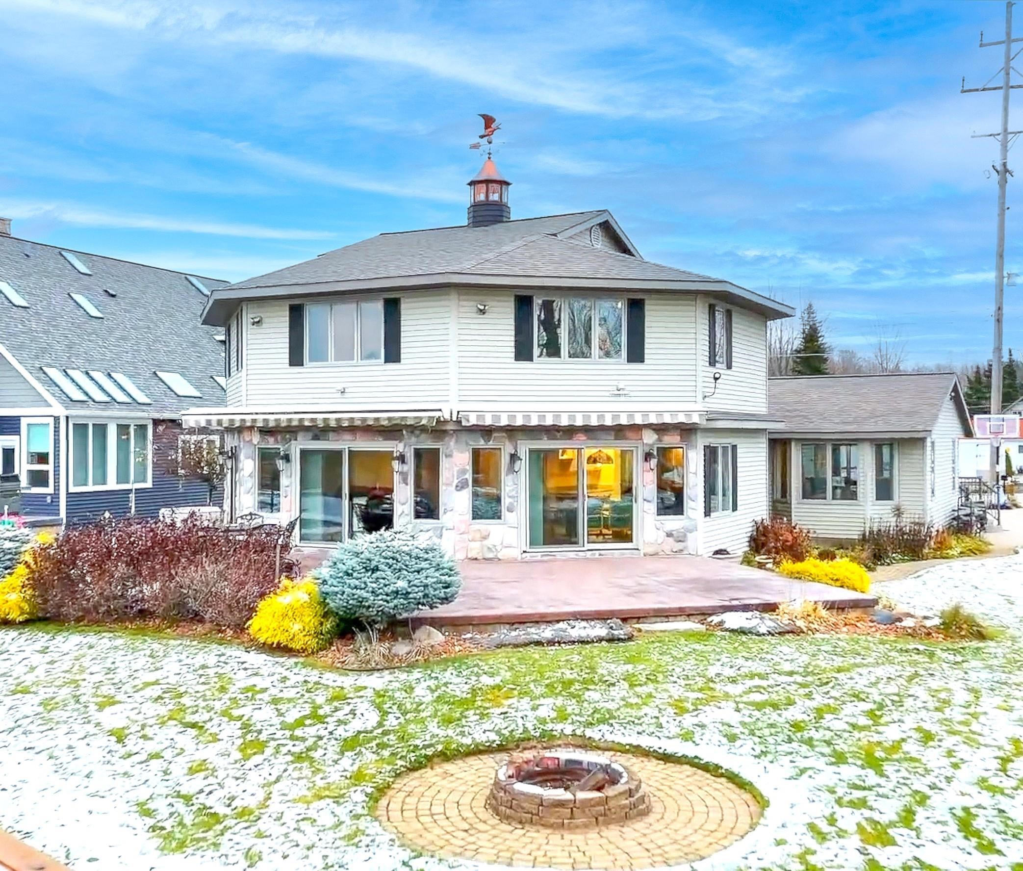 4690 Birchcrest Drive