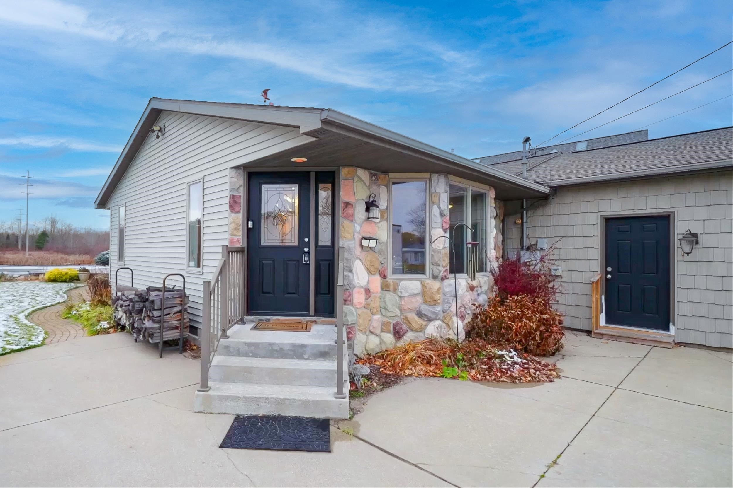 4690 Birchcrest Drive