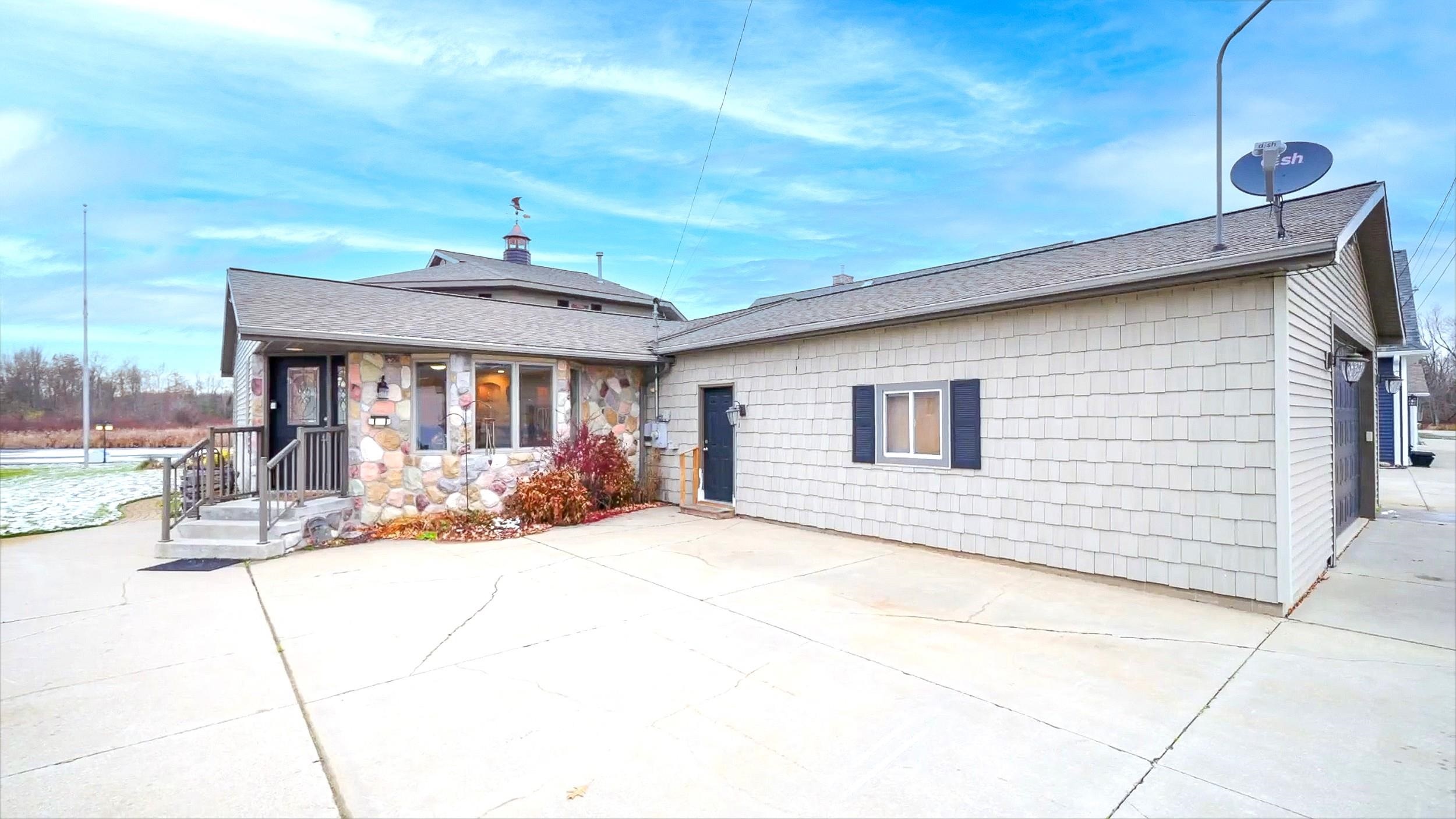 4690 Birchcrest Drive