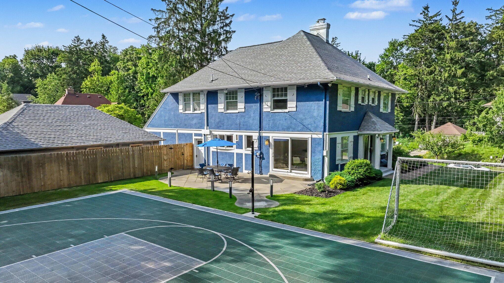 1517 Spruce Drive