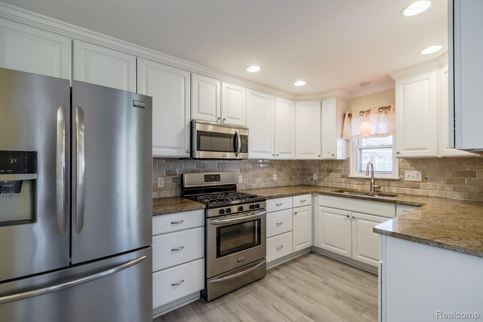 3118 Fernbarry Court