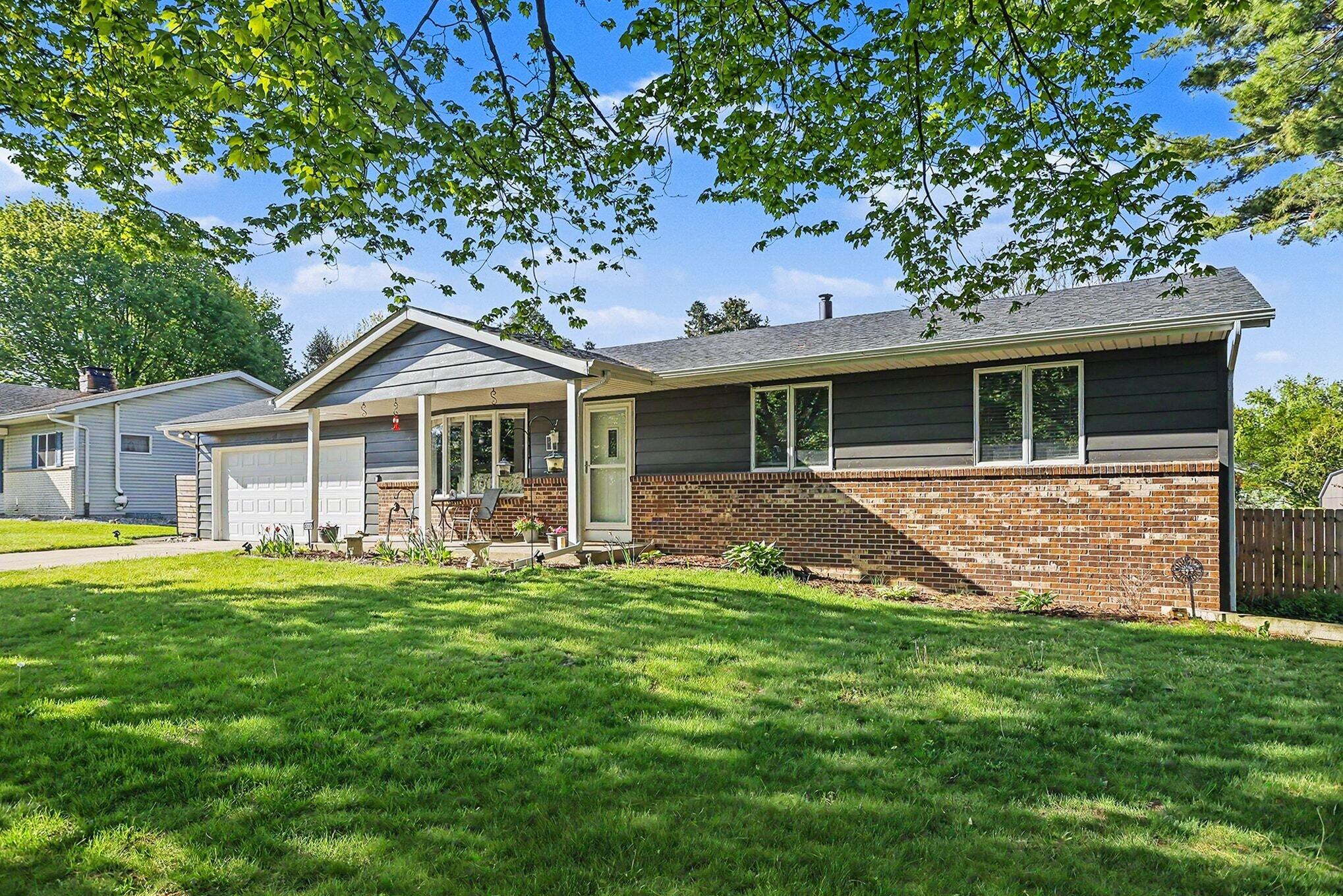 5225 Lands End Drive