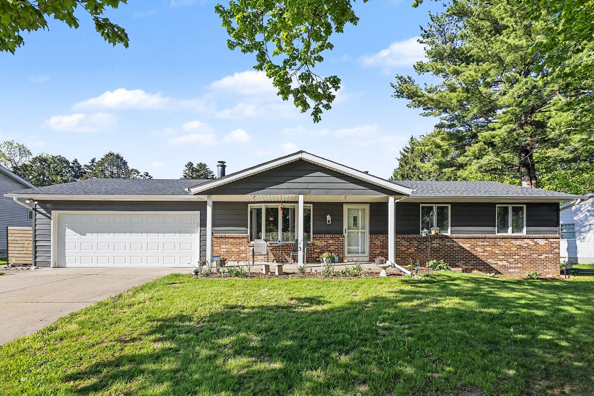 5225 Lands End Drive