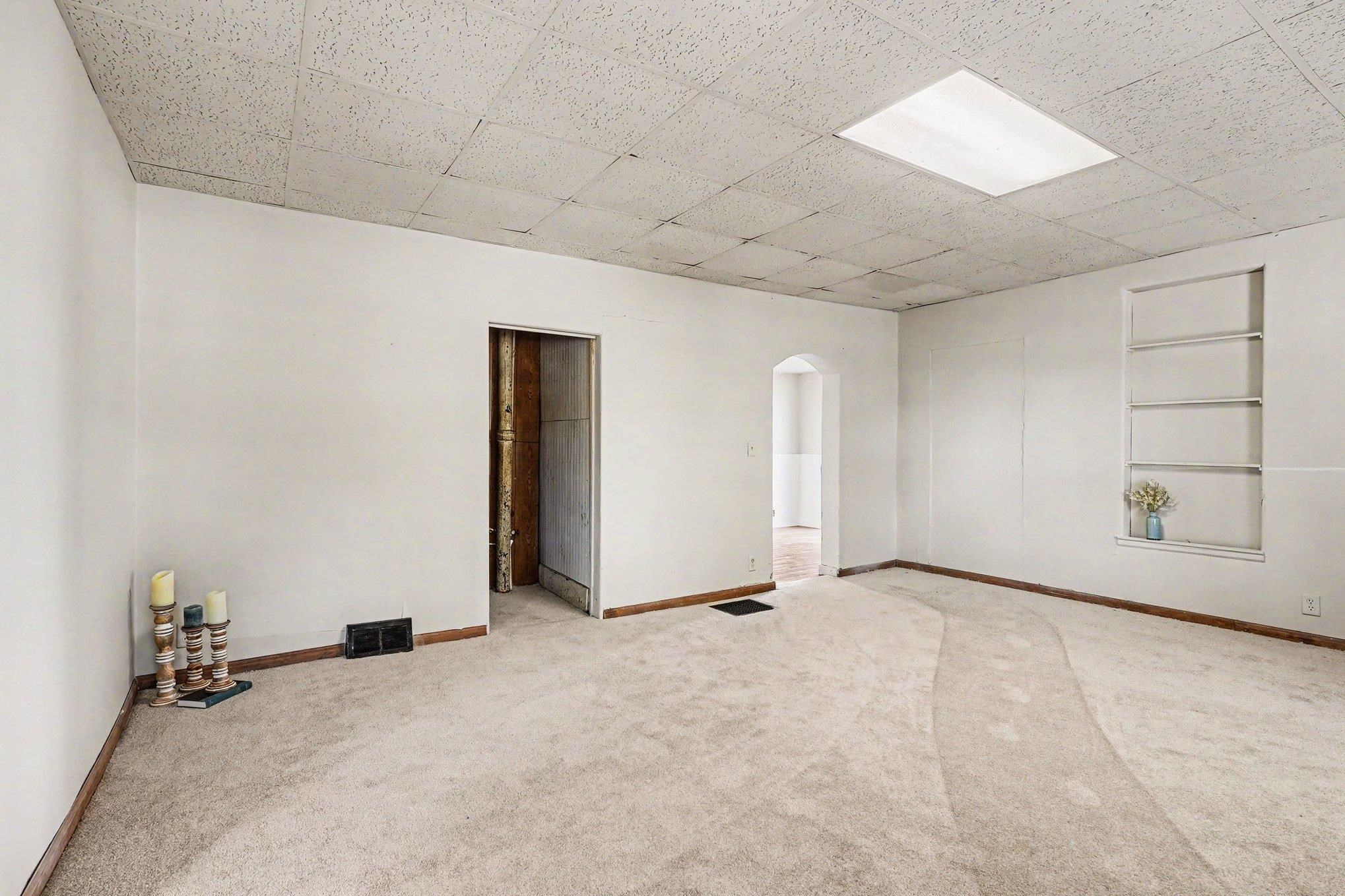 214 W 2nd Street