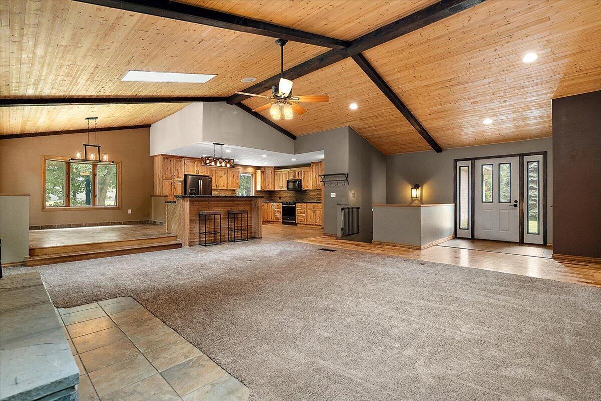 805 W Moore Road