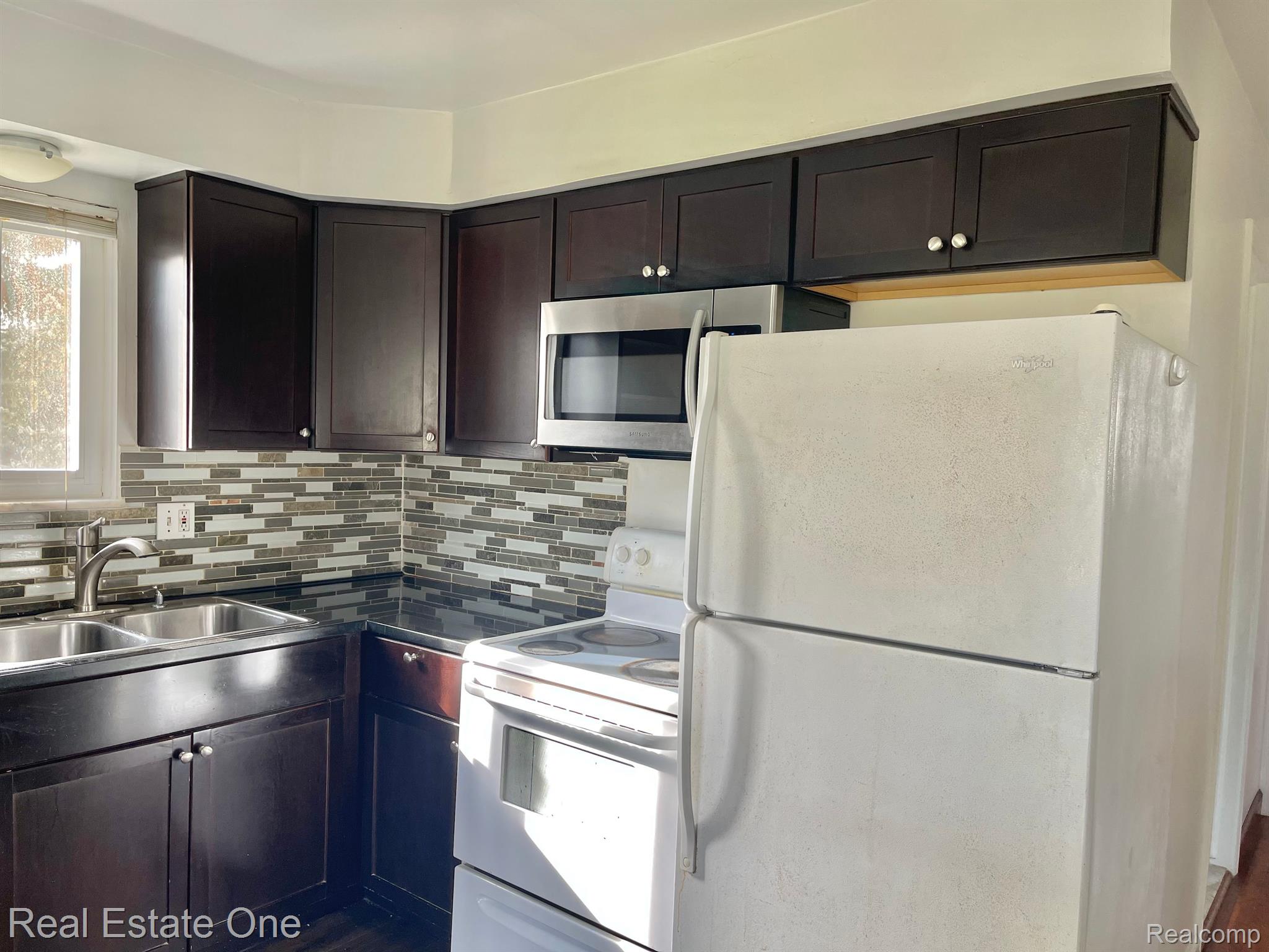 100 W HICKORY GROVE Road C1