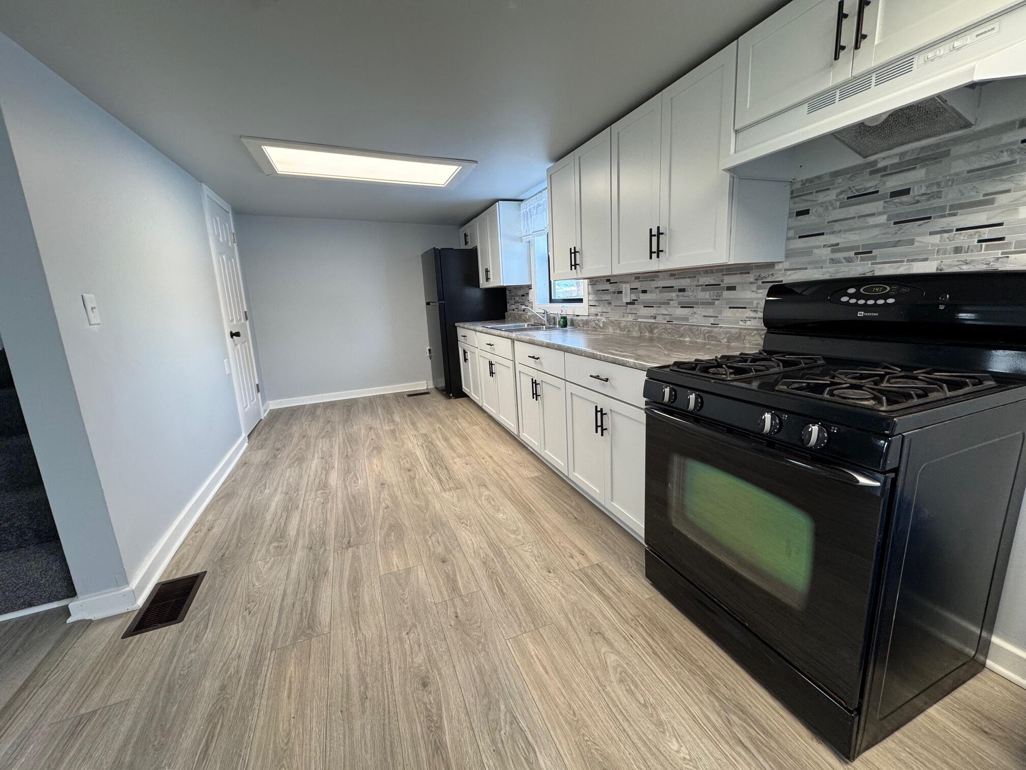 207 W Railroad Street