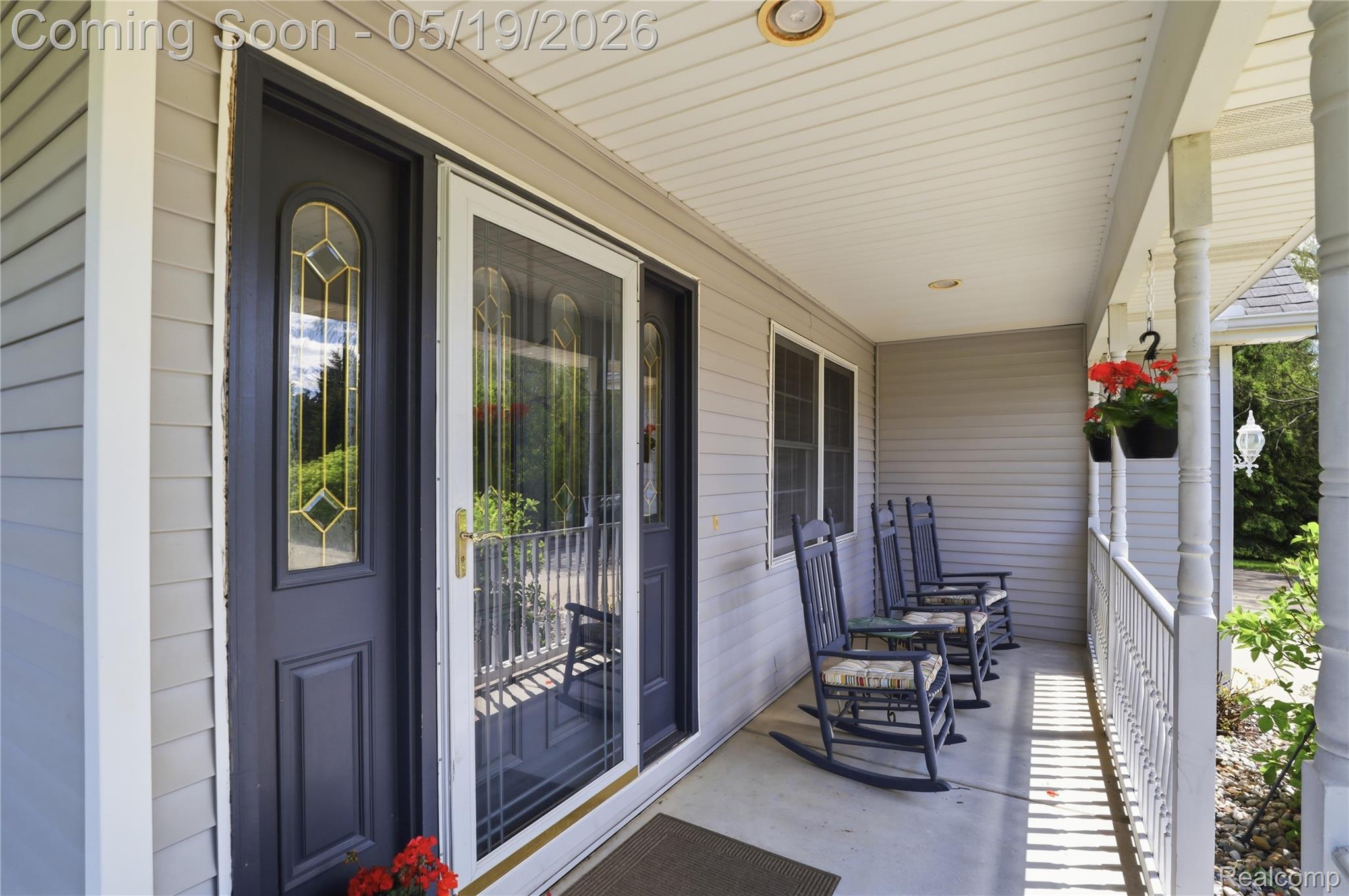 1503 E Reid Road