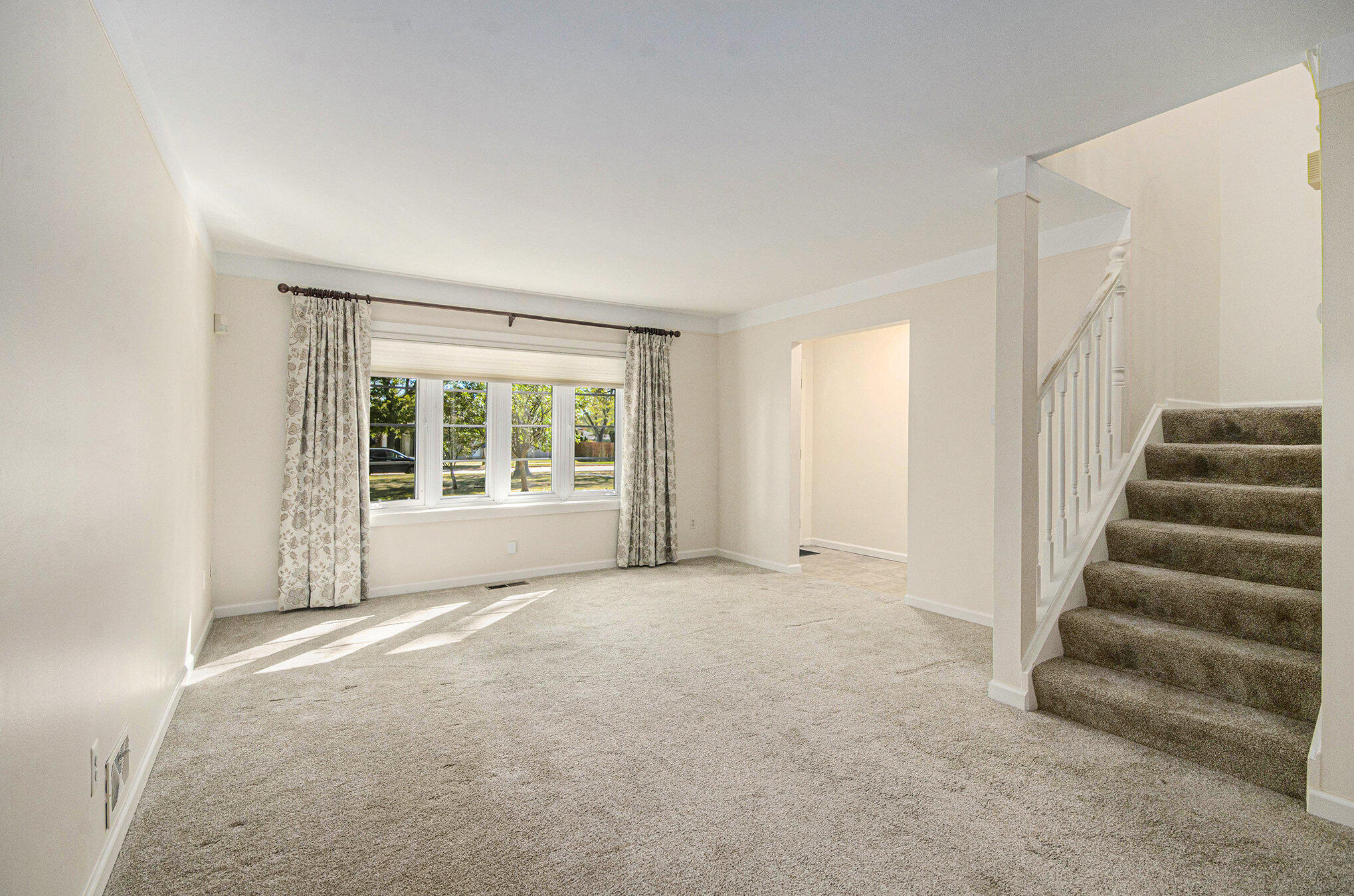 20537 Williamsburg Court