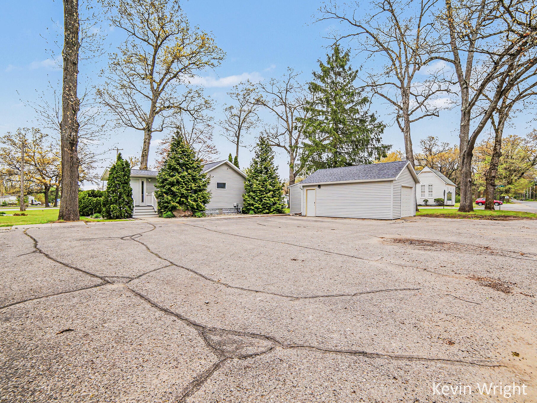 5948 Holton Road