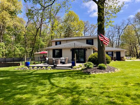 20070 Parkway Avenue Park Township MI 49093