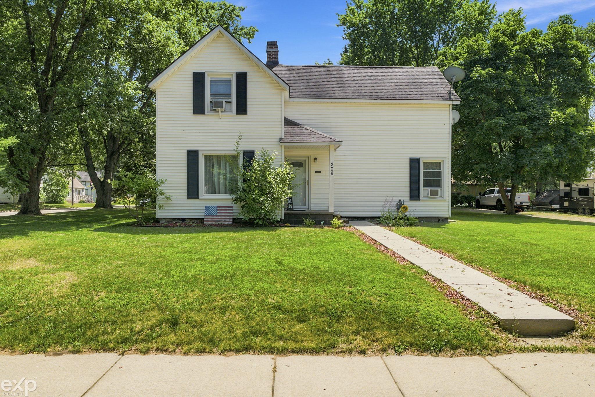 206 E Wood Street