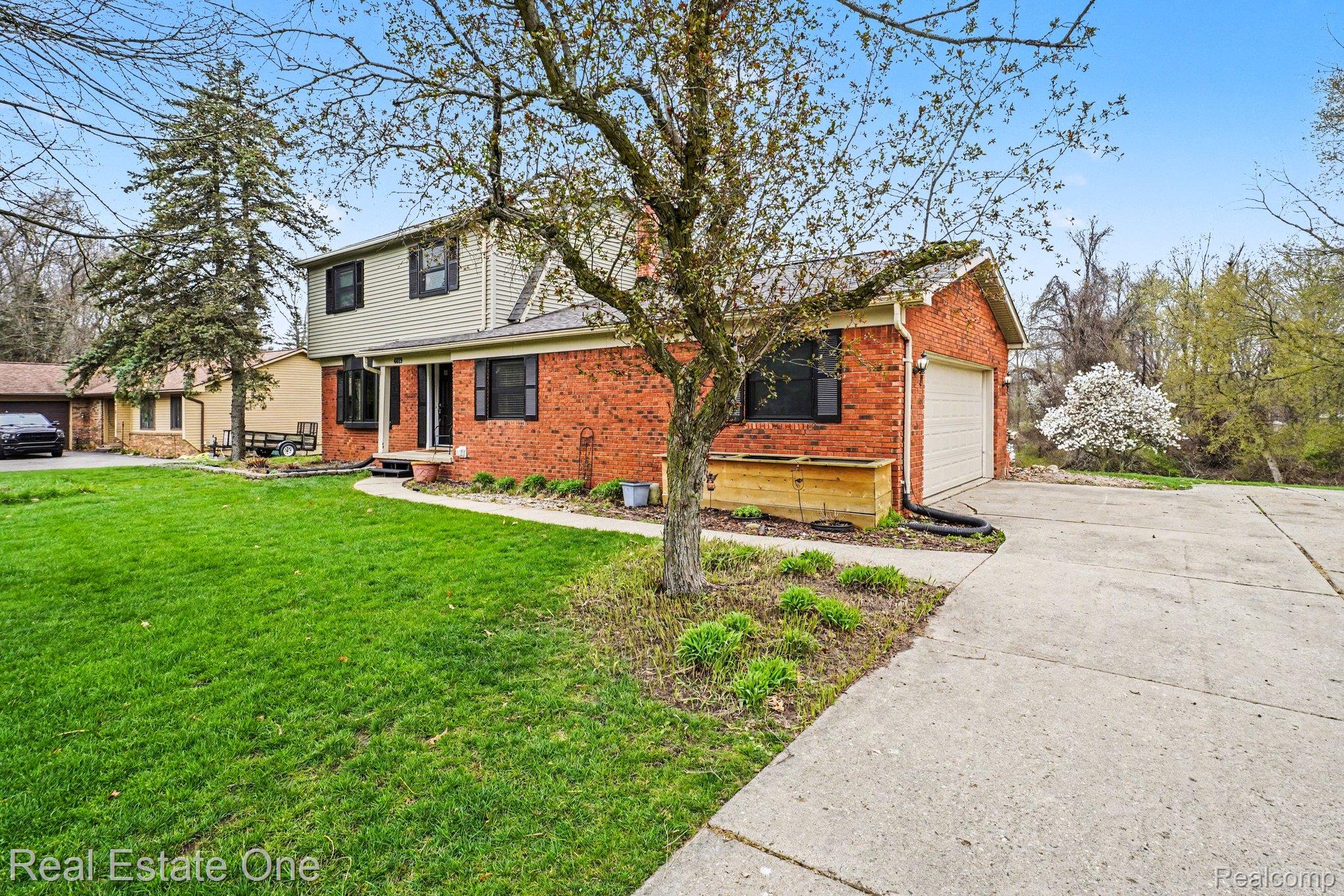 4819 Bretton Lane