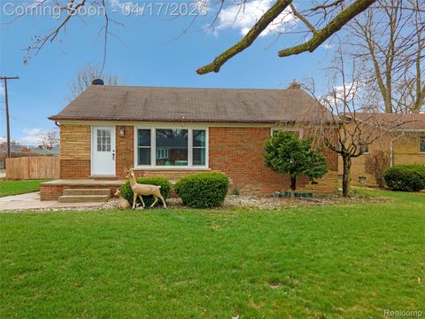 19720 Maxine Street St Clair Shores City MI 48080