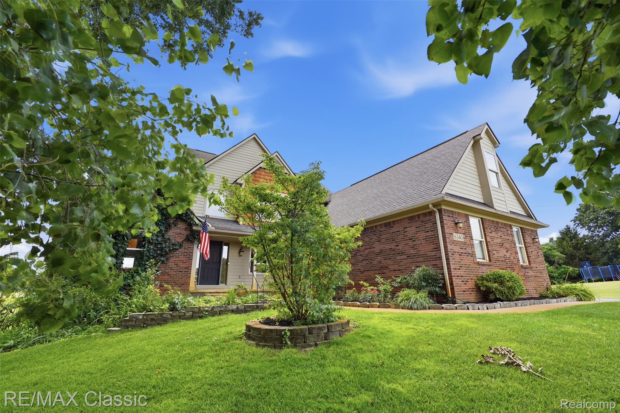 6340 Stonewood Drive