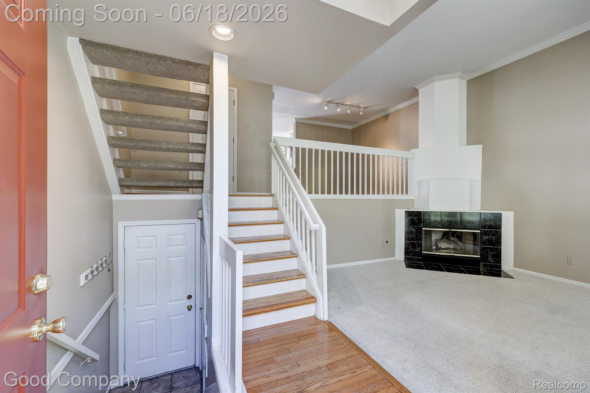 159 N GEORGETOWN SQ