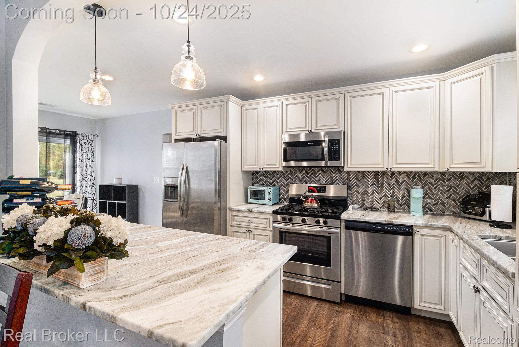 30615 W 11 Mile Road