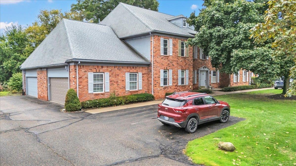 1625 Huntington Park
