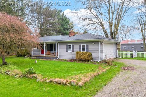 Photo of 4360 Sherwood Road, Brandon Charter Township, MI 48462 (MLS # 20261026570)