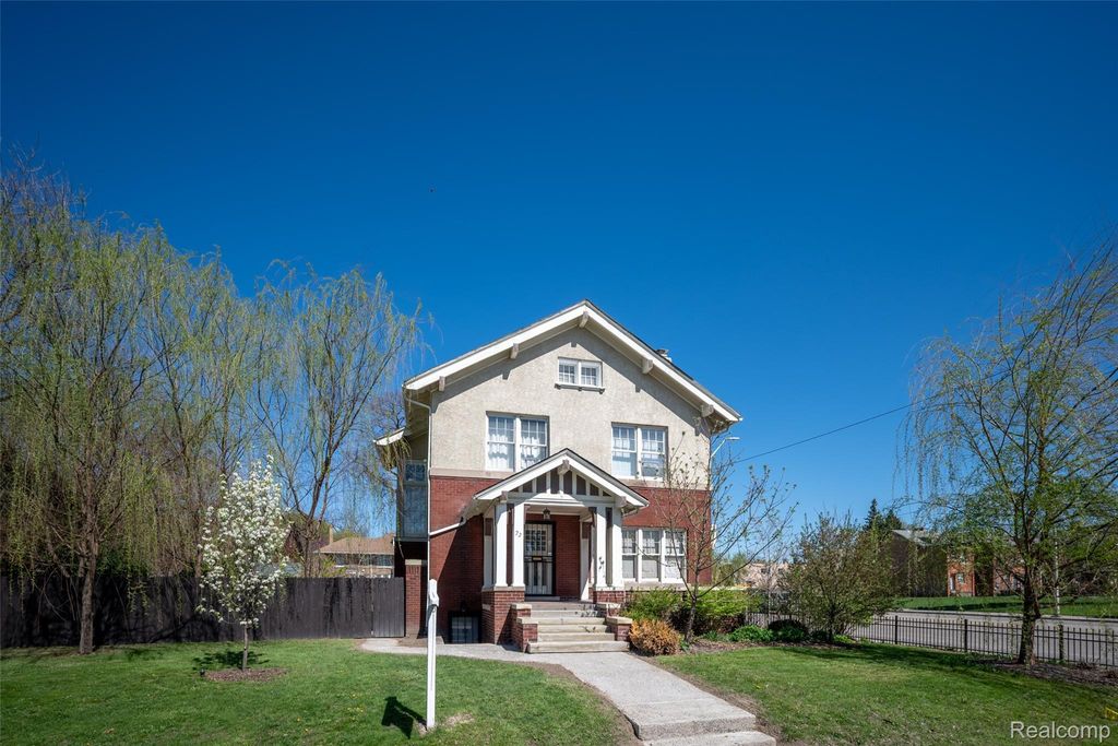 Photo of 22 Edison Street, Detroit City, MI 48202 (MLS # 20261027674)