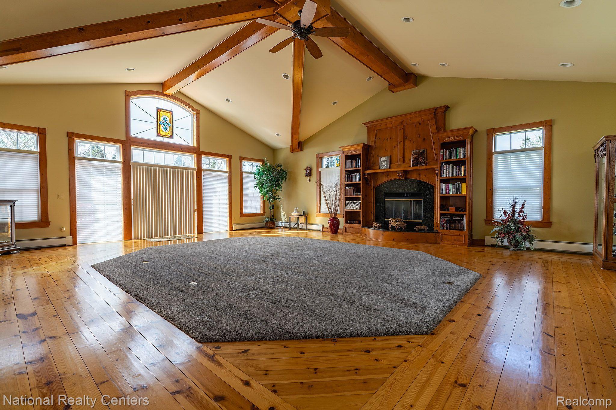 3305 LAKEVILLE Road