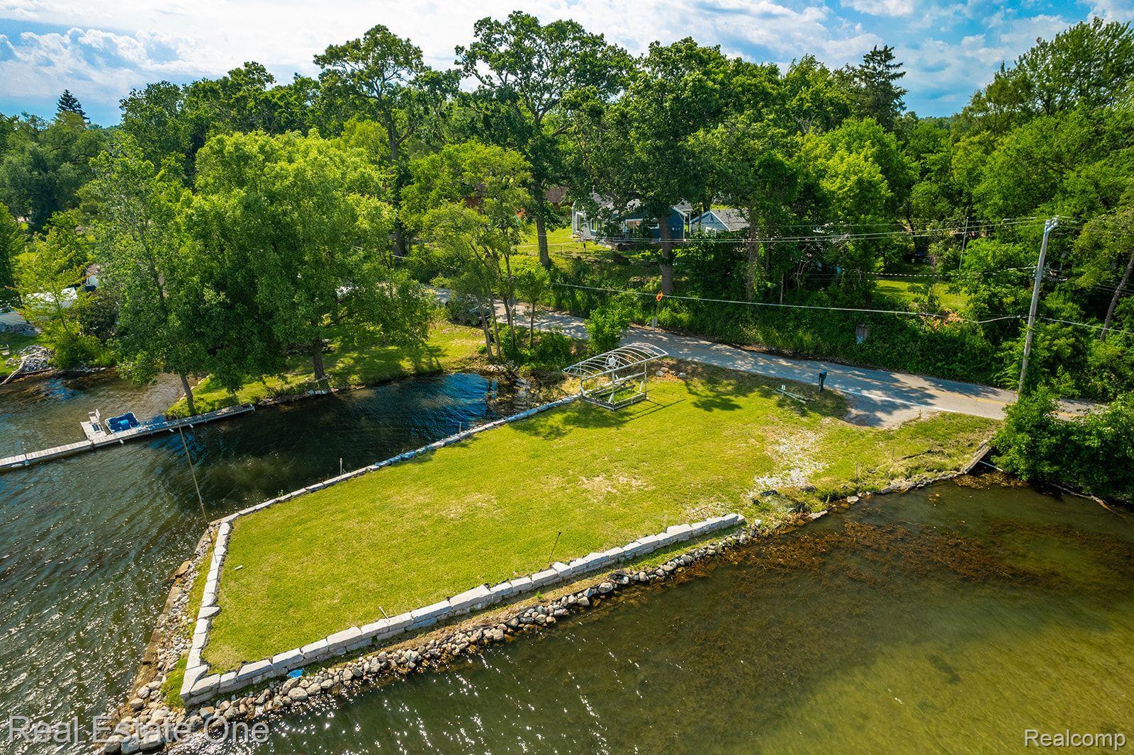 2300 JACKSON Boulevard