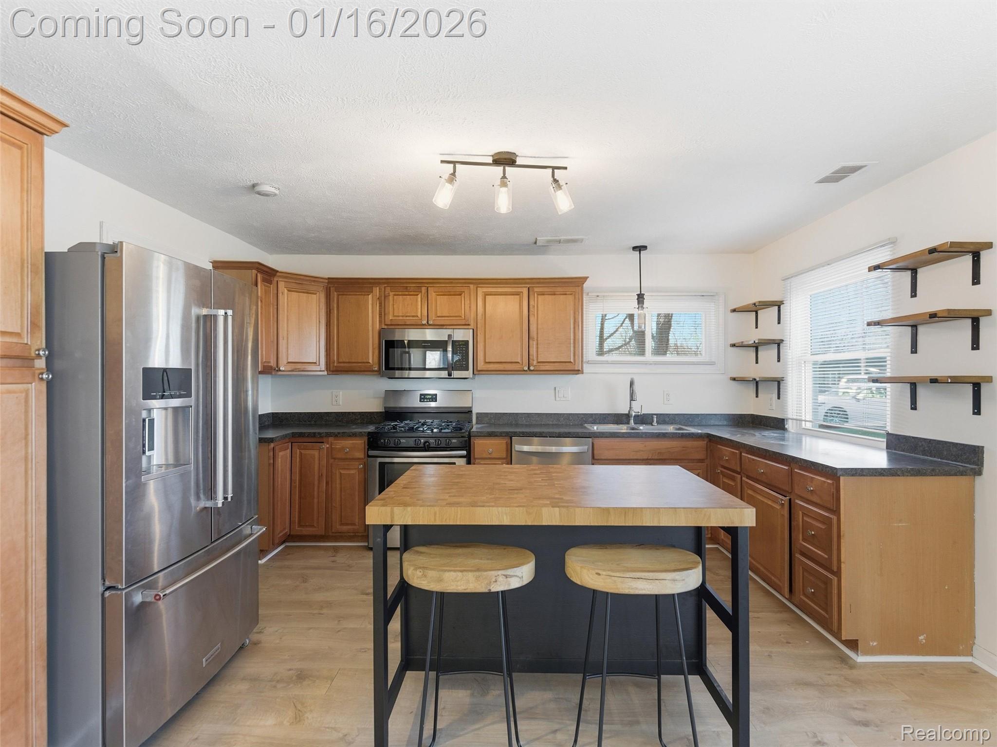 17391 George Washington Drive