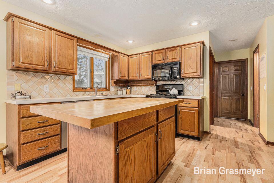 2826 Alger Street SE