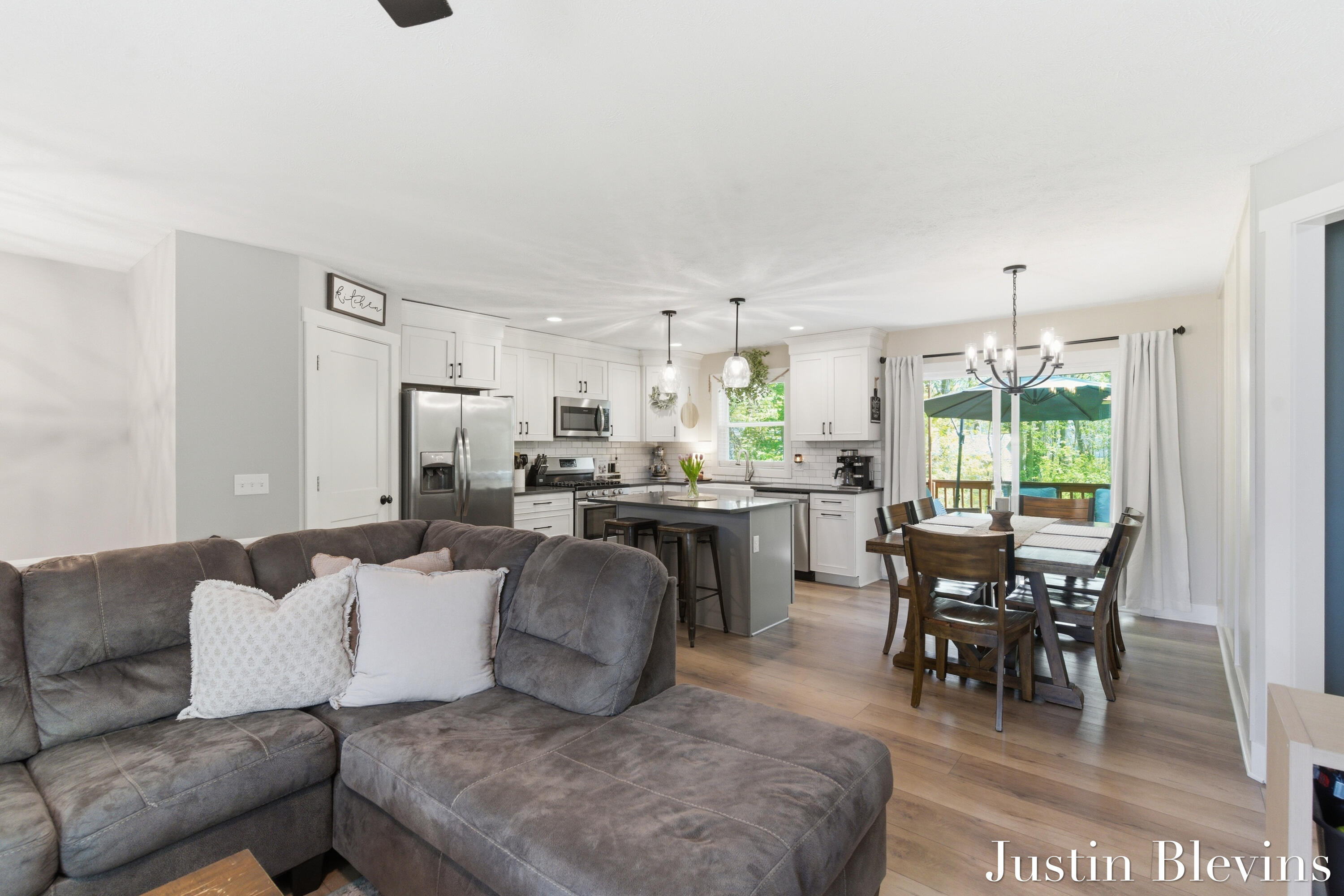 120 E 40th Street