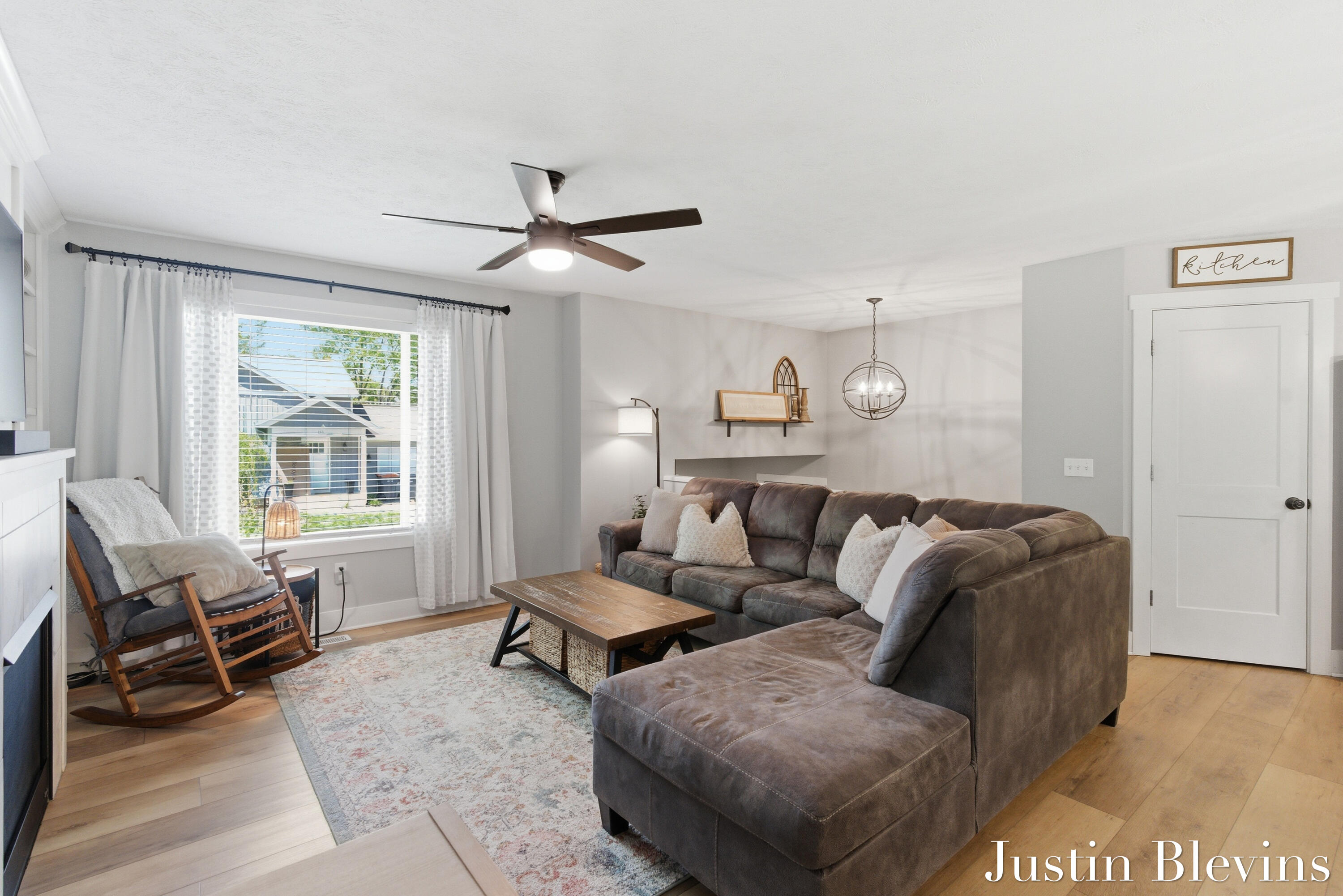 120 E 40th Street