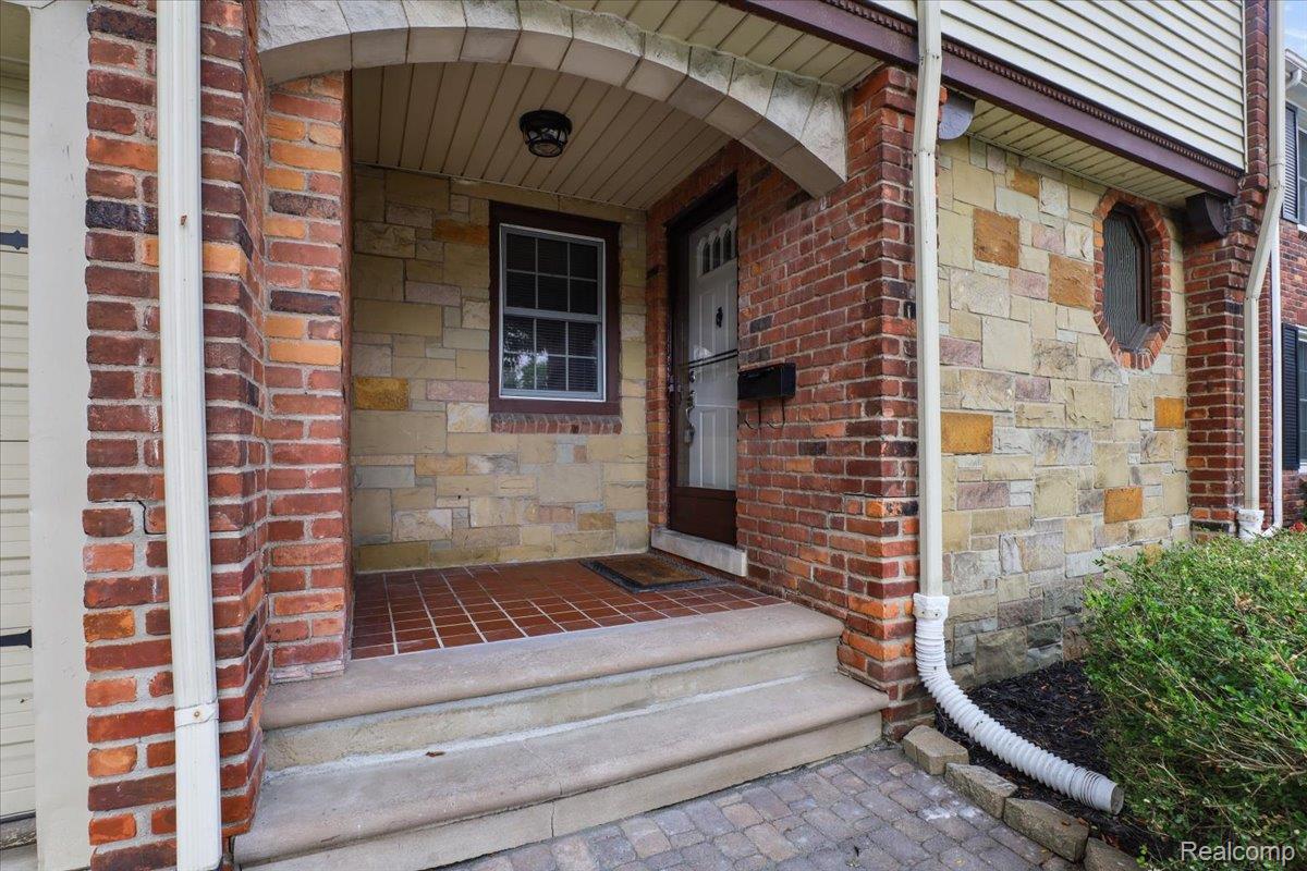 429 Moran Road