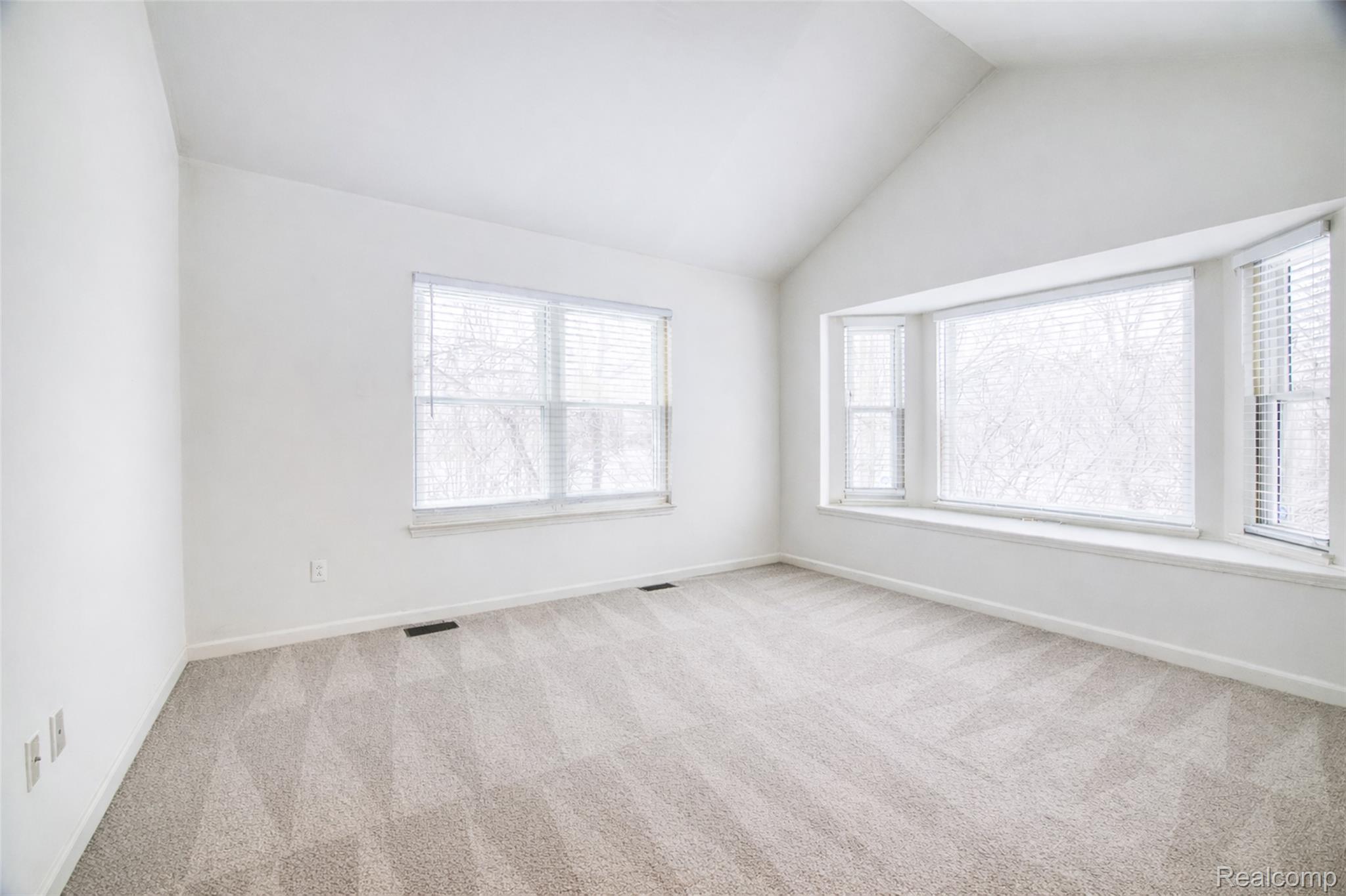 10237 Swan Lake Circle