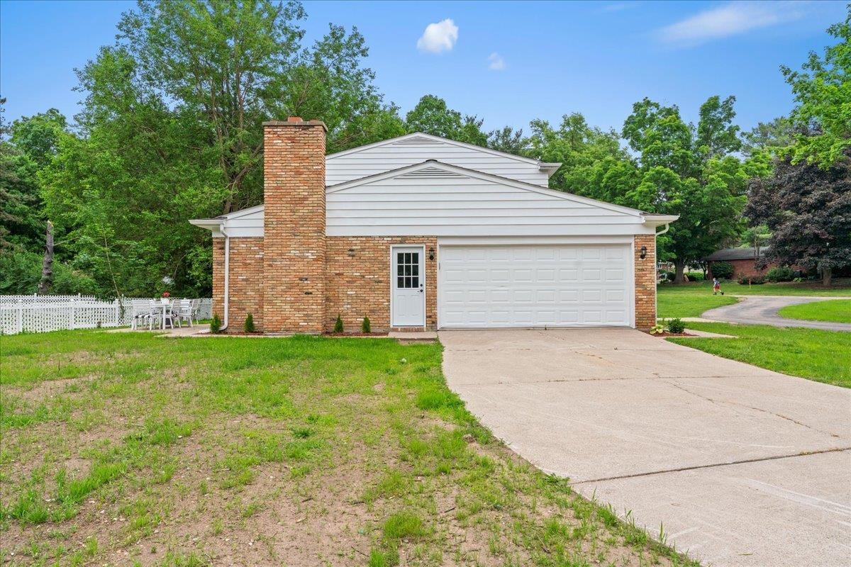 795 Riverbend Road